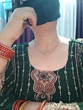 Aishwaryaa_69's cam snapshot