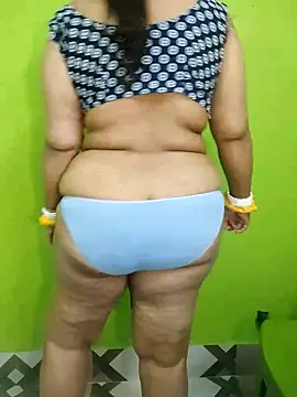 priya_curvy's cam snapshot