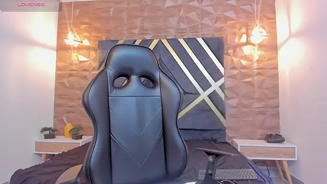 Alana_cox_'s cam snapshot