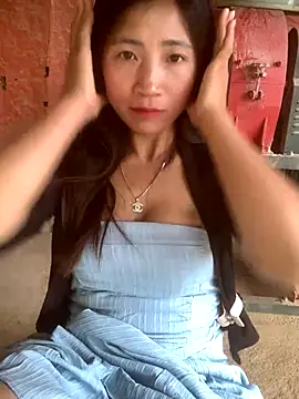 ThiHa003 live sex cam