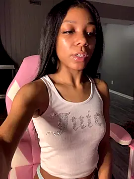 trinibarbieee's cam snapshot