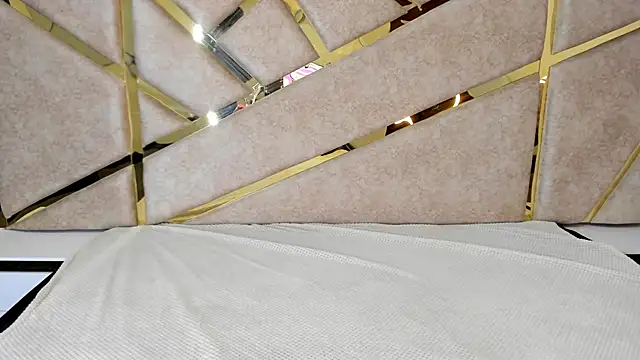 Frrreyaa live sex cam