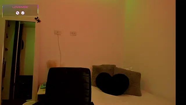 MiaAylen_'s cam snapshot