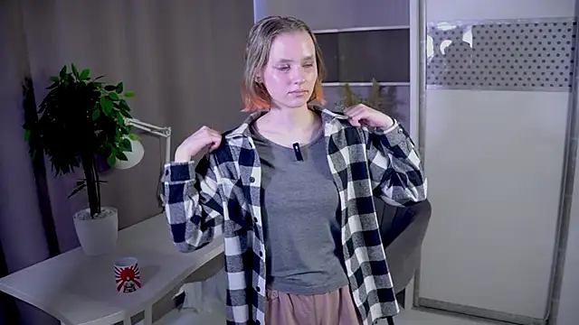 SueSasportas live sex cam