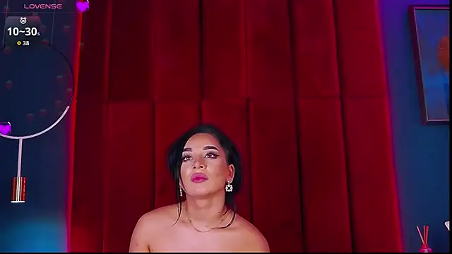 MadyLuxxx's cam snapshot