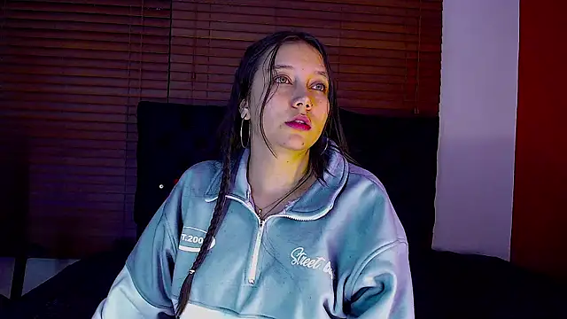 camila_lewis's cam snapshot