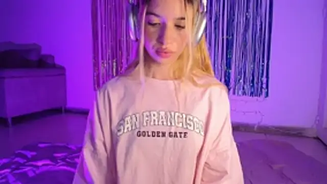 Alina_Lee_t's cam snapshot