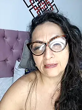 AlessandraLeroy's cam snapshot