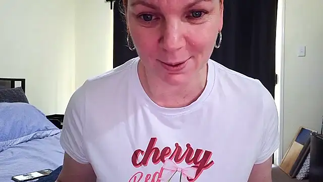 AussieKittyPurr's cam snapshot