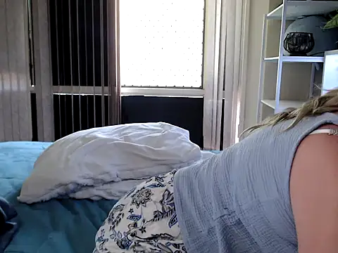 Arseralian_Cougar's cam snapshot