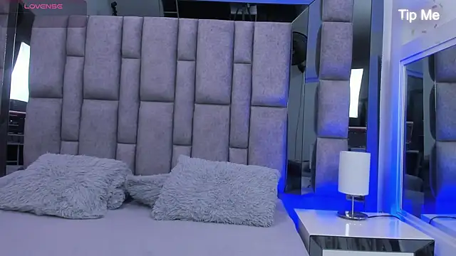 MaddyGray_'s cam snapshot