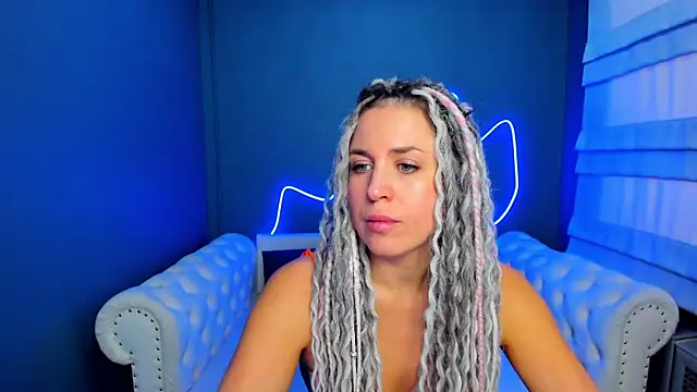 rock_n_roxy's cam snapshot