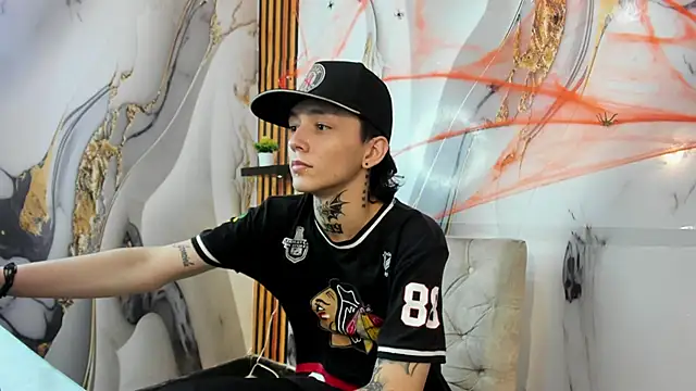 StraightBoy_Nick live sex cam