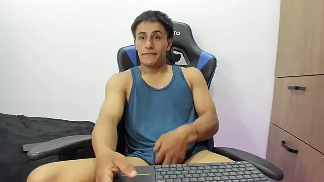 dorman_boy's cam snapshot