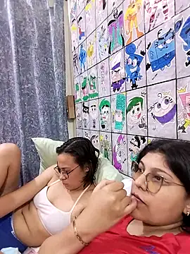 AddisonAndCouple's cam snapshot