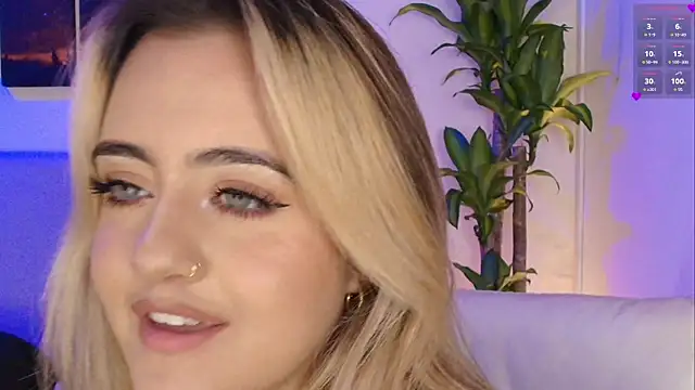 MaryMoon_'s cam snapshot