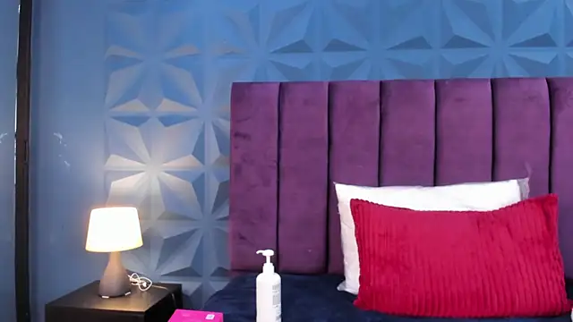 NicoleJonss's cam snapshot