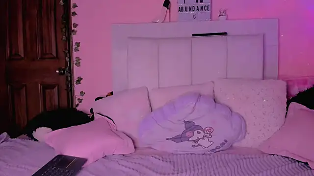 gabyye_capprins's cam snapshot