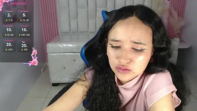 bella_vibess_s's cam snapshot