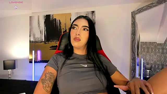 AriRobert_'s cam snapshot