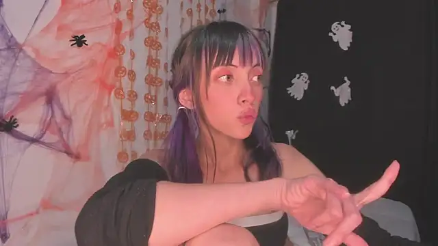 MiaGoth_'s cam snapshot