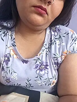 Saffroncutie's cam snapshot