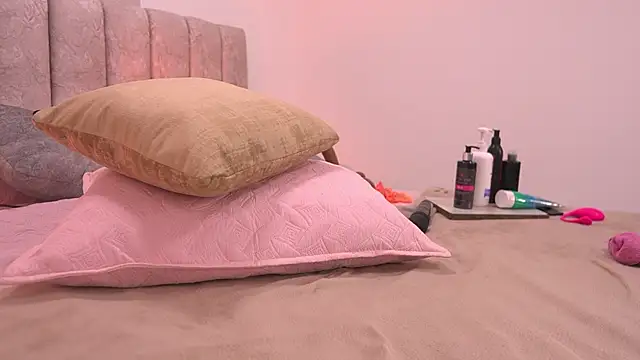 violeta_aroca's cam snapshot