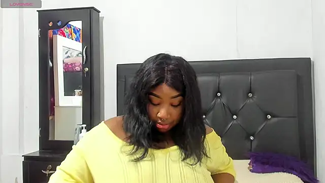 Natassha_brown1's cam snapshot