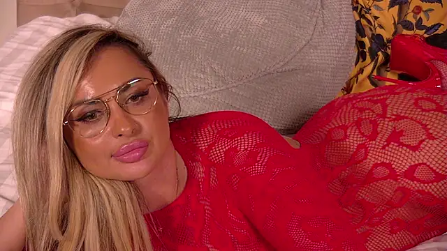 Denisse_Perry's cam snapshot