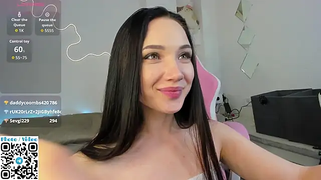 Helen_Spark's cam snapshot