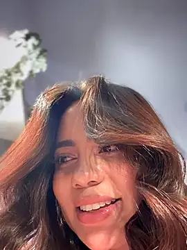 Aryrosee live sex cam