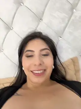 Ashley-Whitee's cam snapshot