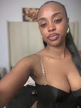 BhadBhad_Kitty's cam snapshot