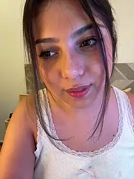 Maii_chan live sex cam