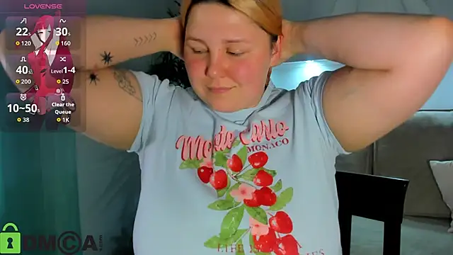 Ruth_Oliver's cam snapshot