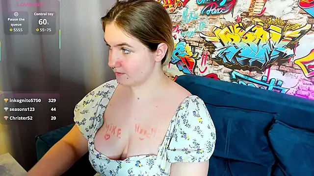 Julia_Jips's cam snapshot