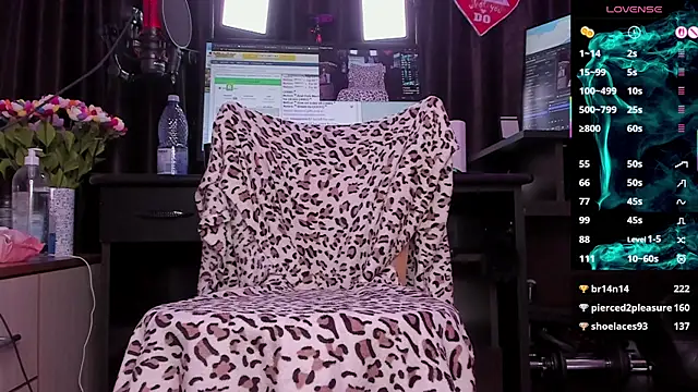 Raissa_sky26's cam snapshot