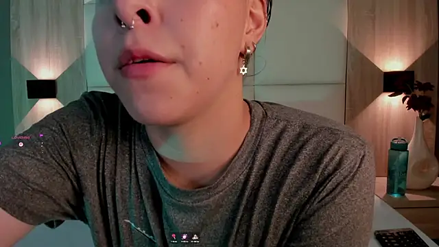 emma_fhox's cam snapshot