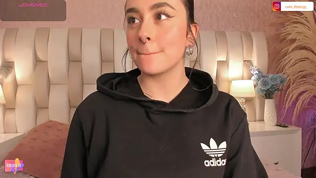 cute__cherry_'s cam snapshot