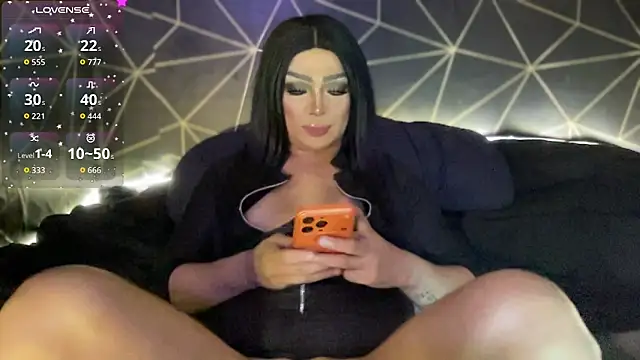 myfruitisswelling live sex cam