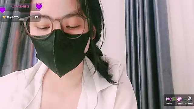 _Lov_Lynh live sex cam