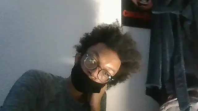 SpacedDozen live sex cam