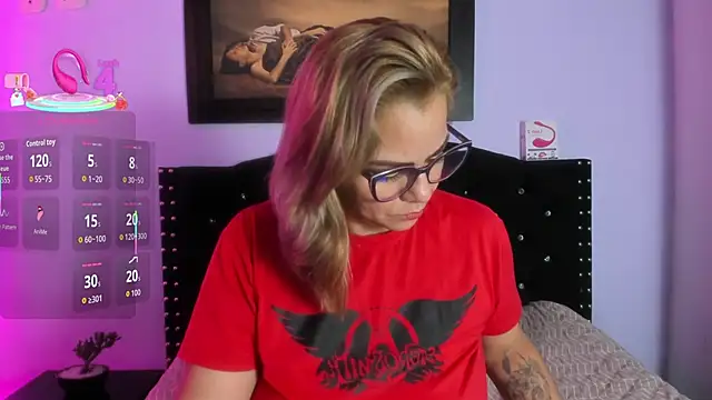 elena_vega's cam snapshot