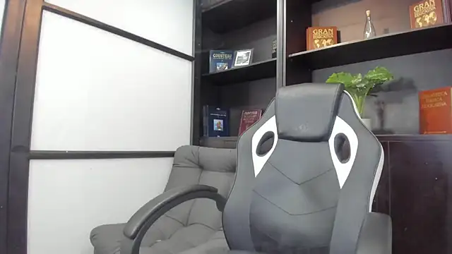 IsaacBlack_ live sex cam