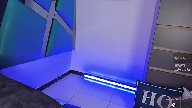 Aprilx1 live sex cam