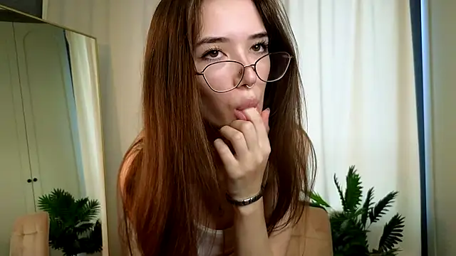 tinyanie's cam snapshot