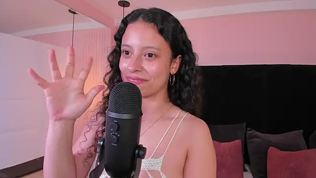 selene_rousse's cam snapshot