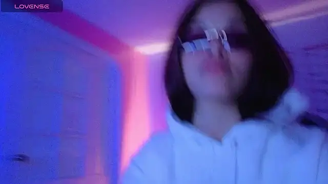 ailen_t's cam snapshot