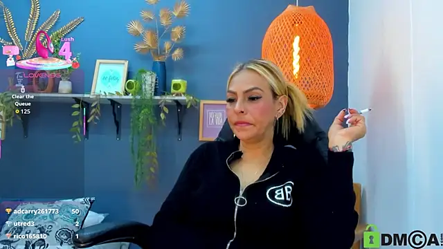 yessila_parker's cam snapshot