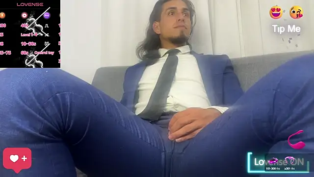 Tom_blunt96 live sex cam